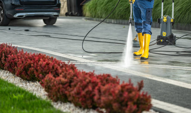 Best Pool Deck Cleaning in Independence, KS
